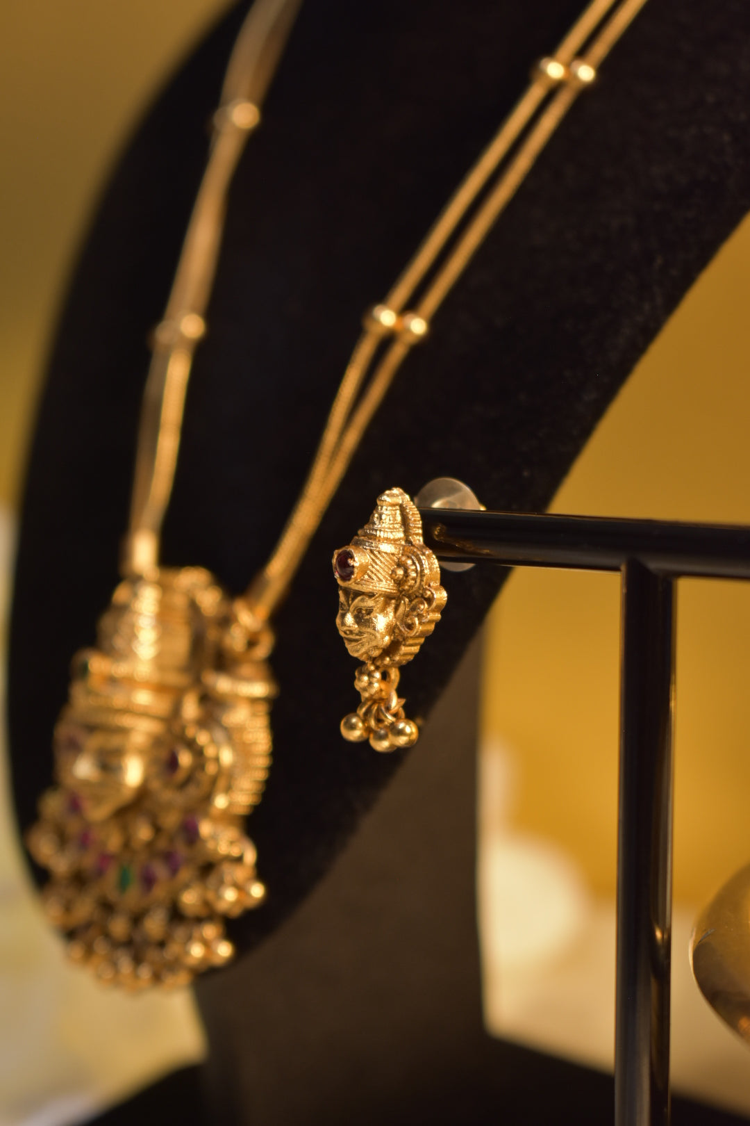 Kathakali Pendant Necklace Set