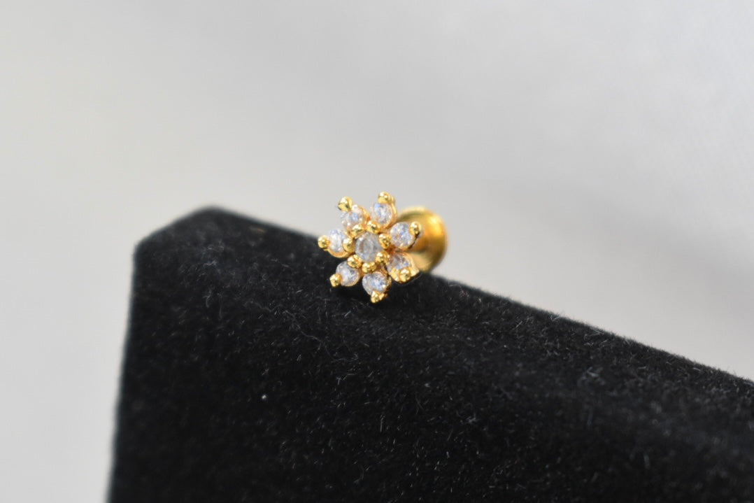 Flower Shaped Nose Pin