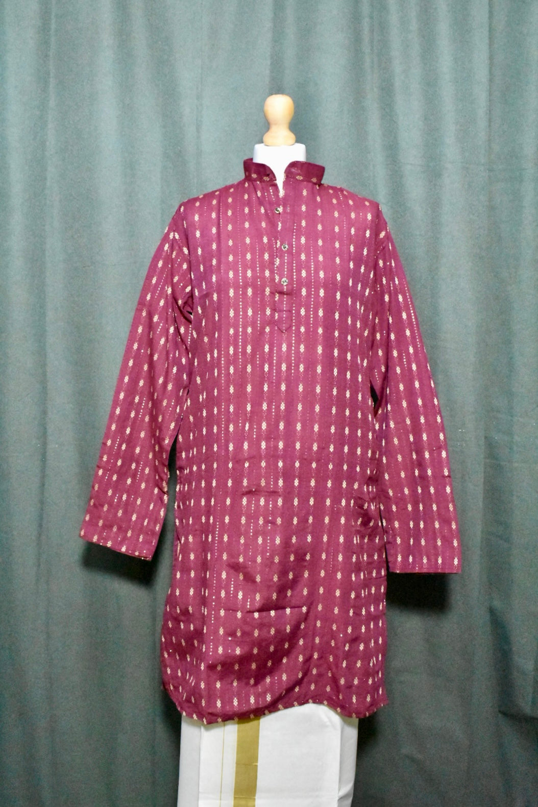 Red Men’s Cotton Jacquard Kurta Se