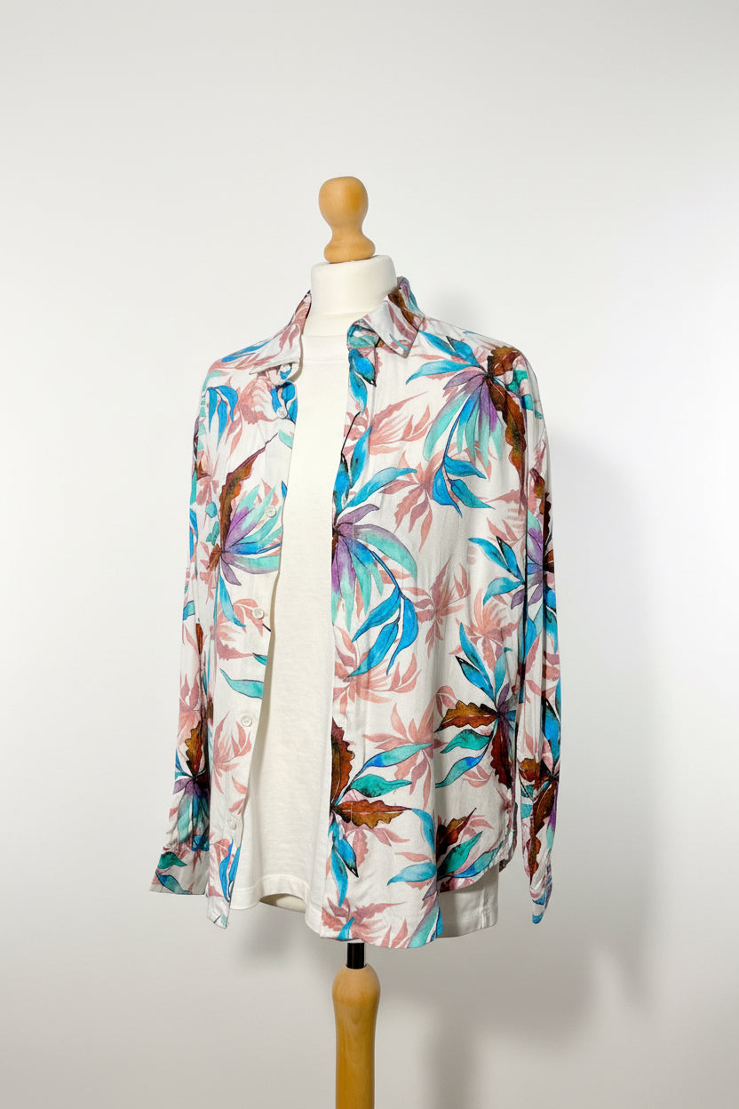 US Petrol Leaf Pattern Long Sleeve Button-Down Shirt – Size Medium