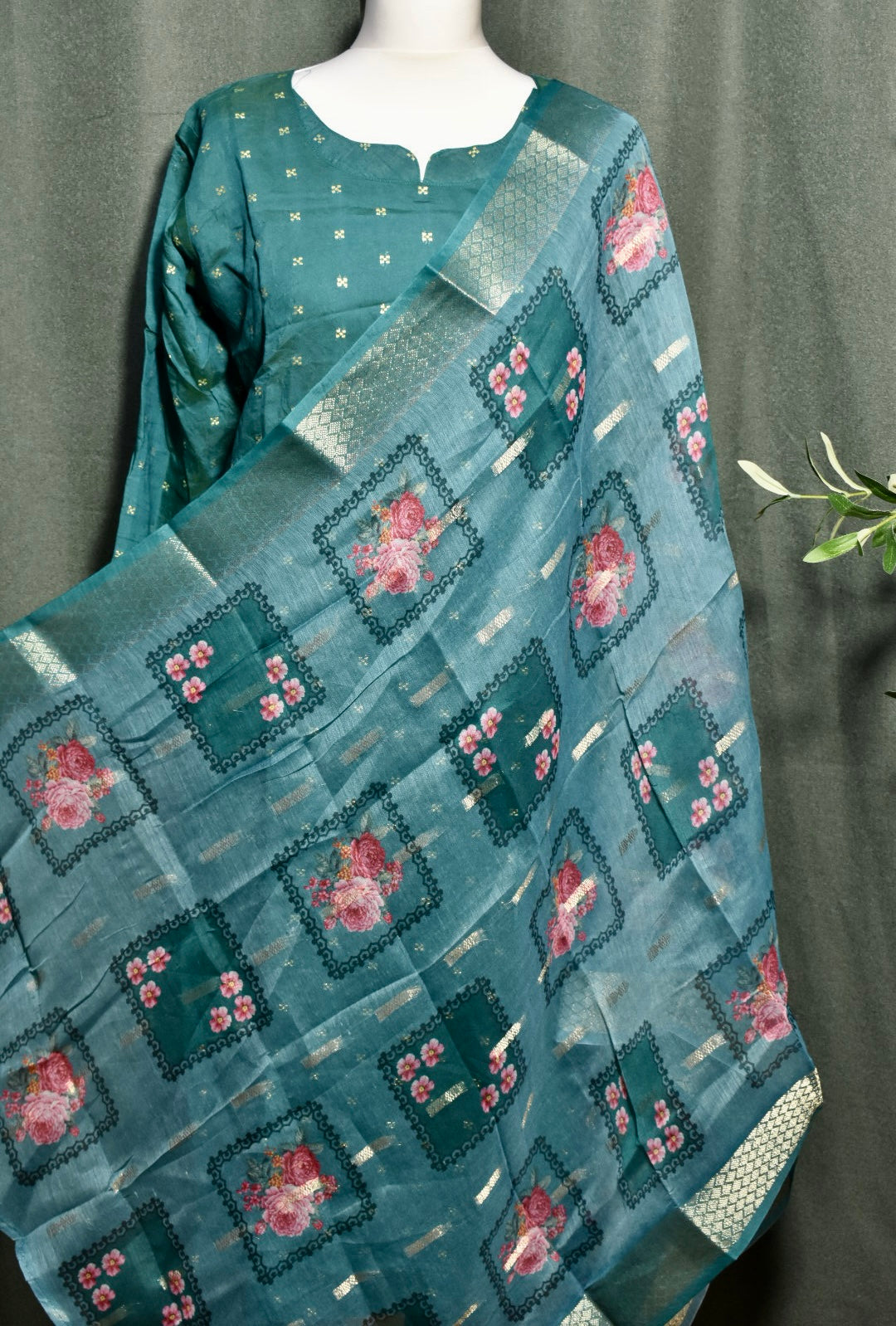 Green Kurti Top & Dupatta