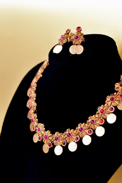 Gold Floral Necklace Set