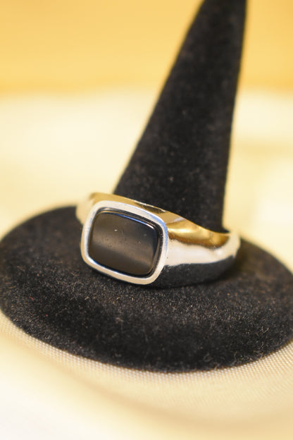 Silver Ring sign Black Stone