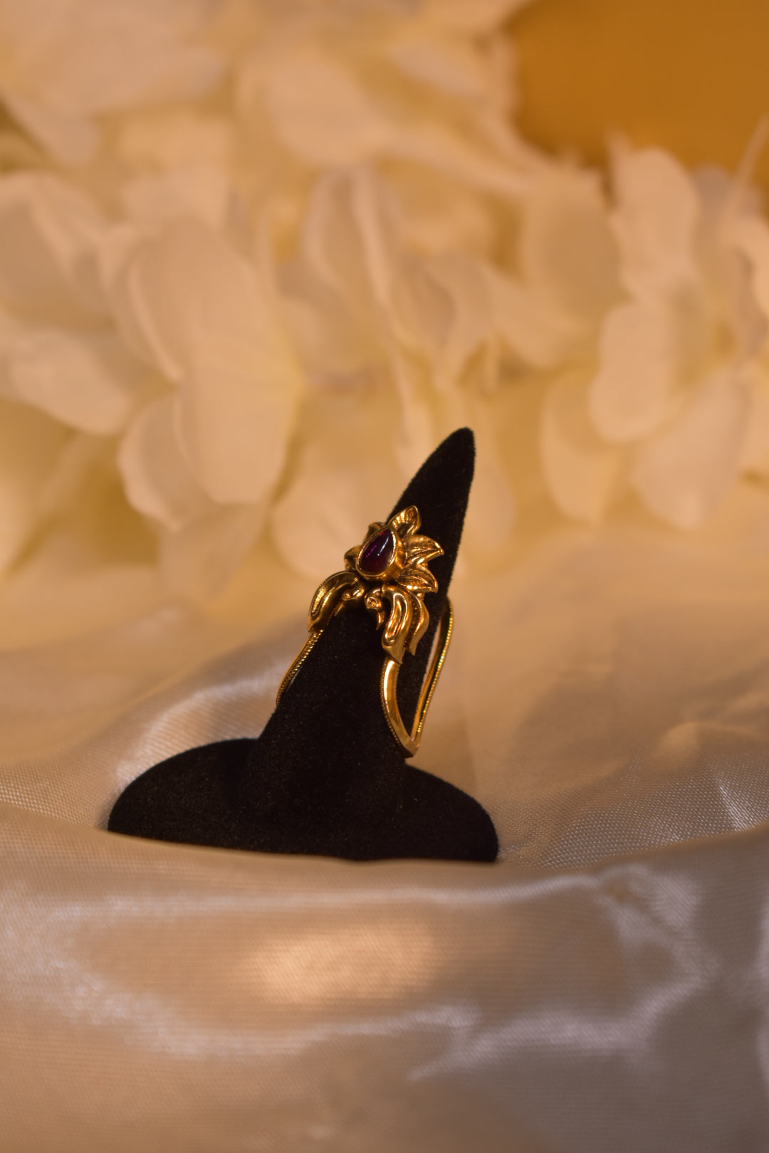 Matt Finish Vanki Finger Ring