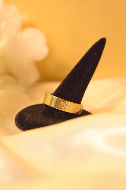 Gold Ring with diamond Stone
