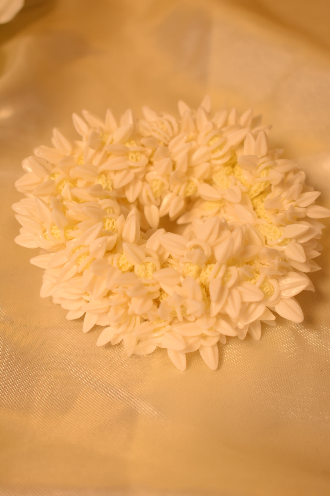Plastic Simple Jasmime Hair tie