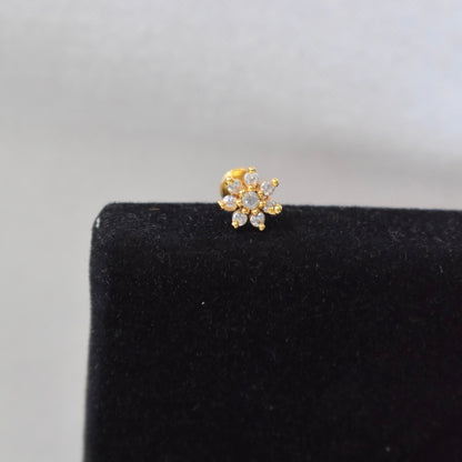 Flower Shaped Nose Pin