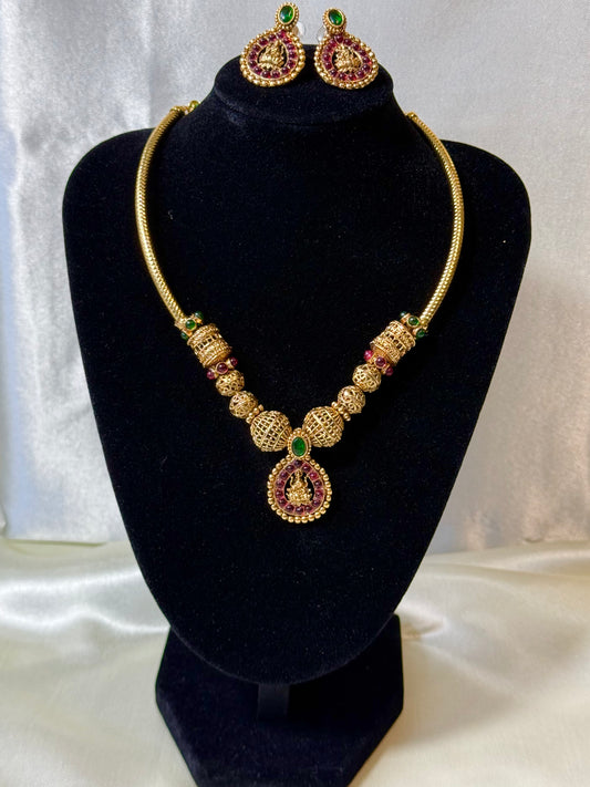 Long Idol Necklace & Earring Set