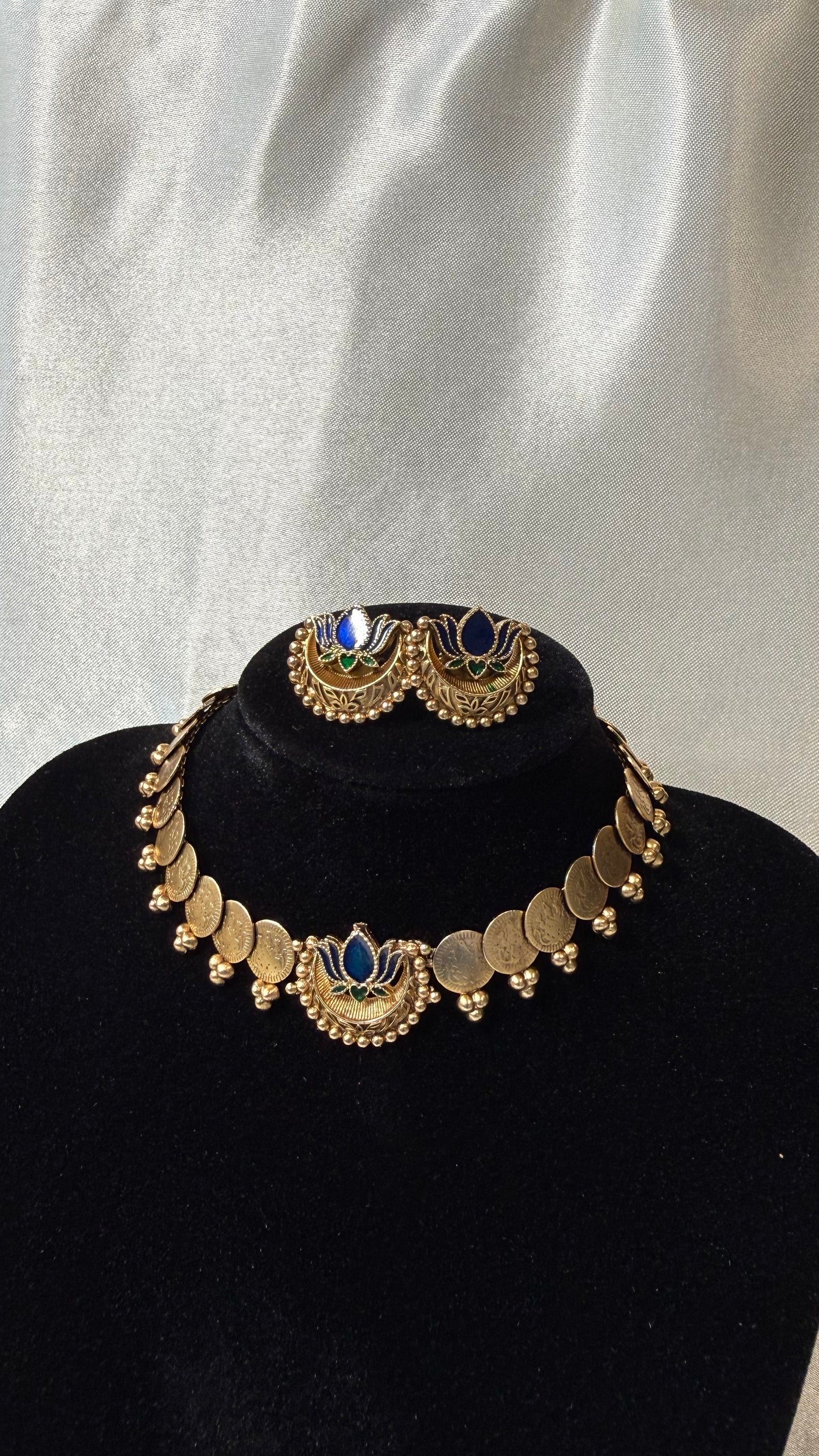 Blue Lotus Choker Necklace & Earring Set